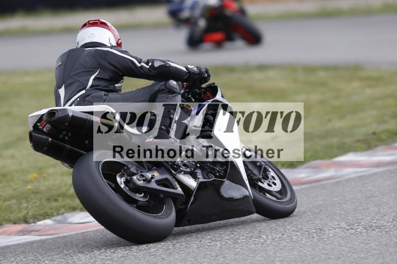 /Archiv-2025/06 18.04.2025 Speer Racing ADR/Gruppe rot/backside